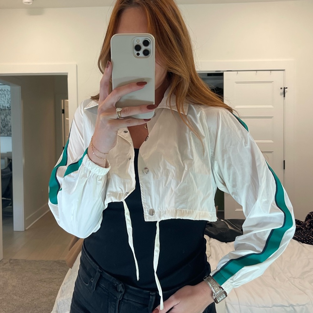 ZARA Cropped Wind Breaker